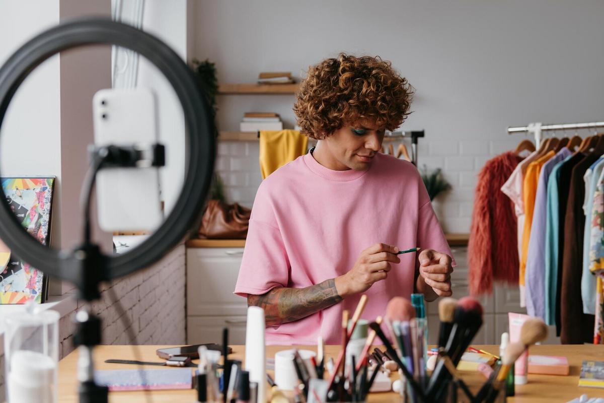 The Business of Fashion Influencing: From Passion to Profession